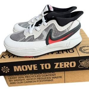 *NEW* Nike Kyrie 8 White University Red Size Toddler Boys 8C Gray